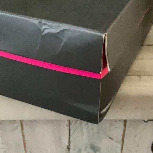 NIB VINCE CAMUTO ERMANIA Boots - Picture 11 of 11